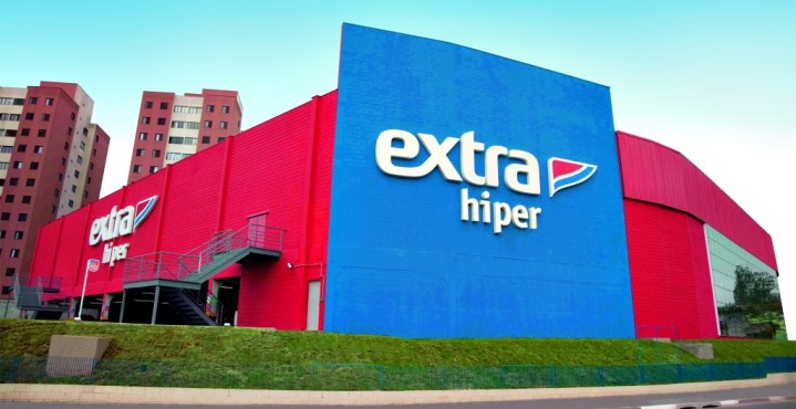 Fim do ExtraHiper beneficia Carrefour