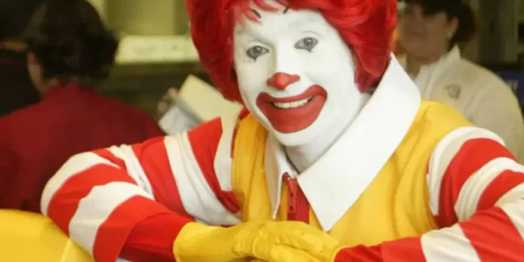 A vitória do fast food: redes como o McDonald’s venceram as críticas e estão cada vez maiores